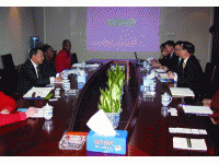李若弘主席与中国国旅总社总裁们举行中肯旅游会议
