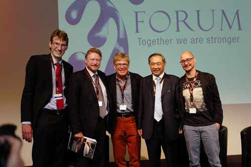 李若弘在瑞士国际论坛畅谈“我们一起成长”