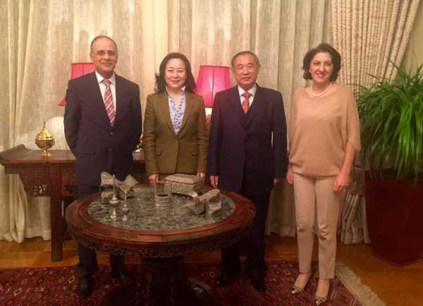李若弘主席夫妇拜访突尼斯大使