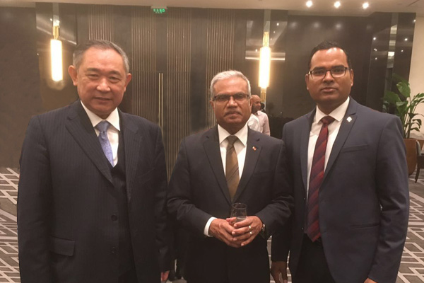 马尔代夫共和国外交部长会见李若弘博士