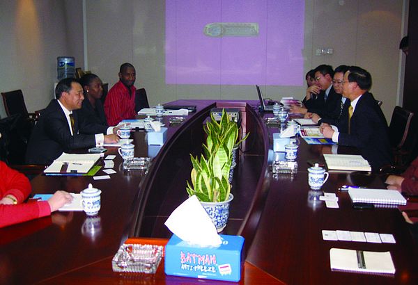 Chairman Li Ruohong and CITS president held China-Kenya tourism meeting