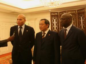 塞内加尔国务大臣会晤中塞友好协会会长
