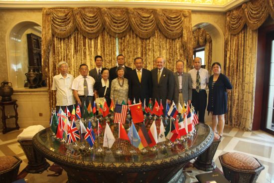 China World Peace Foundation held Chinese and American Old Friends Symposium