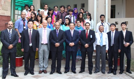 中国世界和平基金会率团访问巴基斯坦签署系列协议